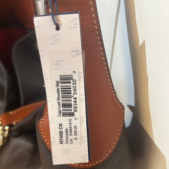 Dooney & Bourke brown leather Logo Lock Shoulder Bag w/ POUCH & Key Chain NWT - Picture 10 of 13